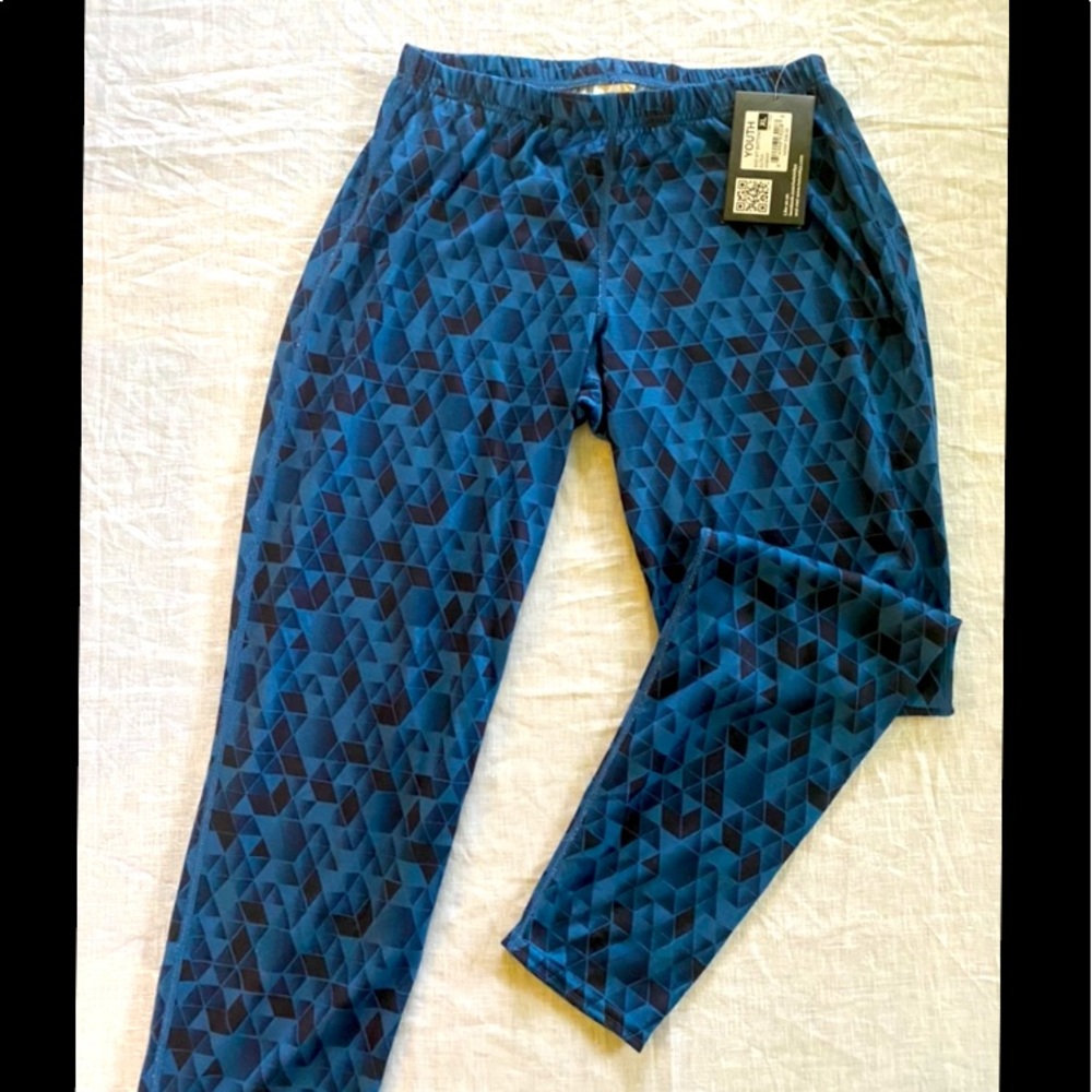 Youth XL brand new Hot Chillys base layer leggings